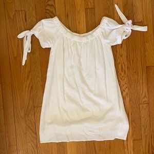White linen Lulu’s dress